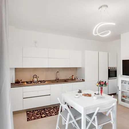 *casa Levante* Between Sea And Pinewood Apartment
