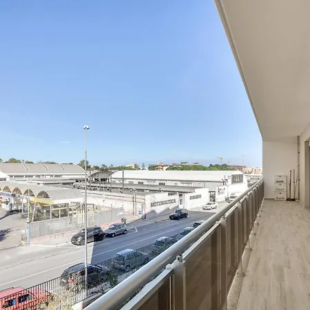 *casa Levante* Between Sea And Pinewood Apartment Bari